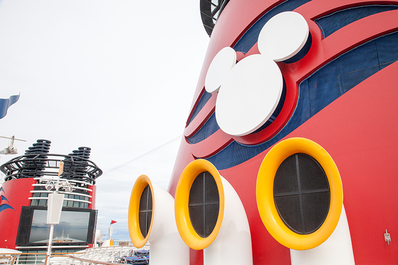 Pool deck, Disney Cruise Line