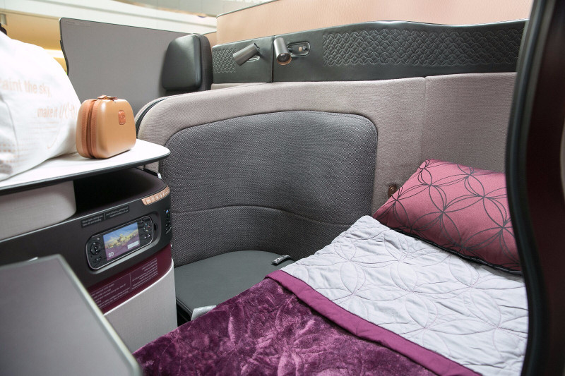 qatar airways business class bed