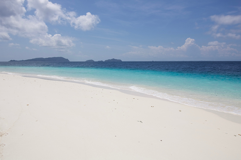 The sand and water in PNG's Conflict Islands