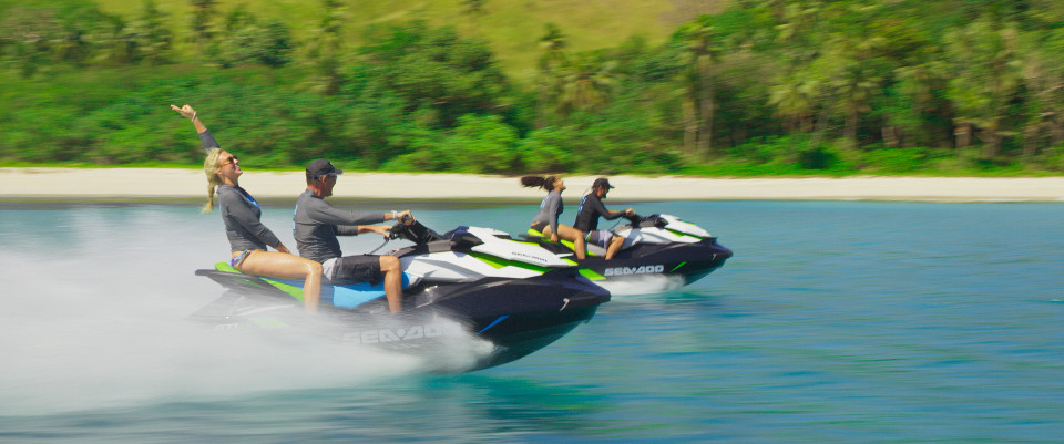 jet skiing fiji