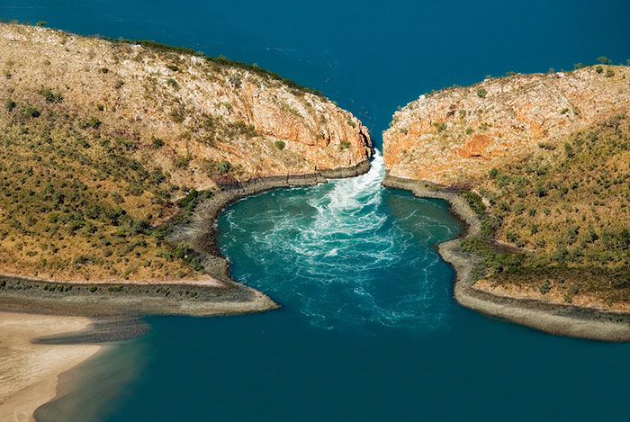 horizontal falls kimberley western australia