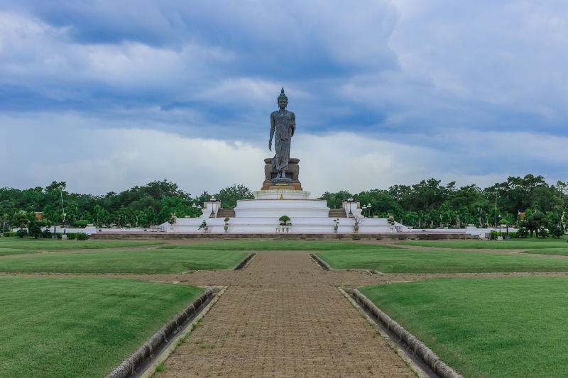 buddah statue Phuttamonthon bangkok