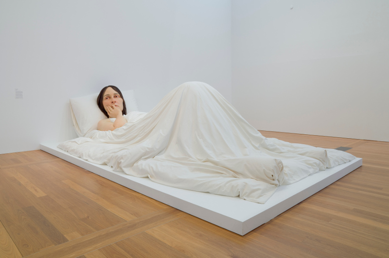 In bed 2005, Ron Mueck. Image: QAGOMA