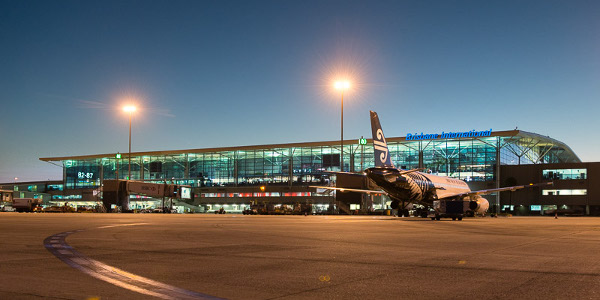 Exterior view of Brisbane International Airport Terminal