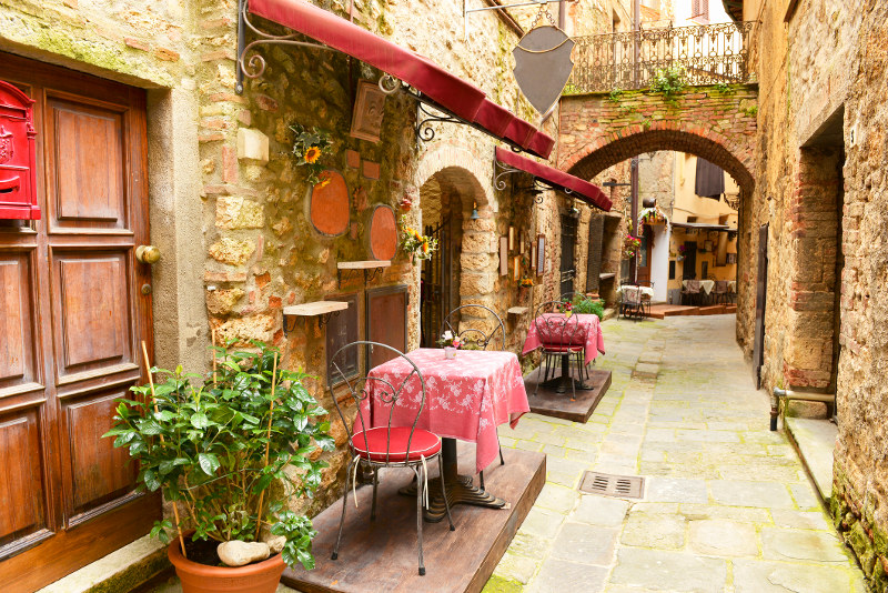 Facade of an Italian restaurant