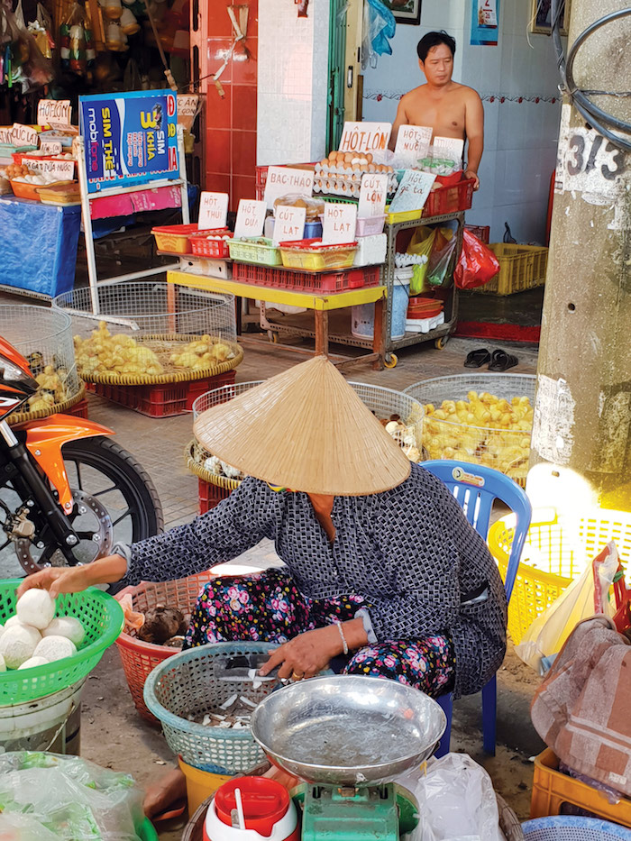 locals at the markets in Sa Dec Vietnam