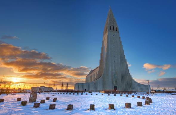 the facade of the hallgrimskirkja church in Iceland