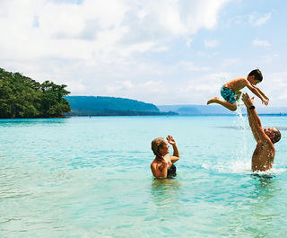 champagne bay santo vanuatu family 