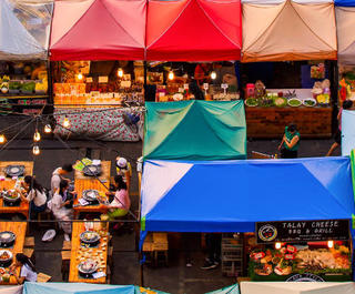 market in singapore