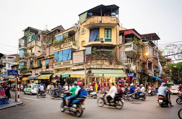 busy street in vietnam